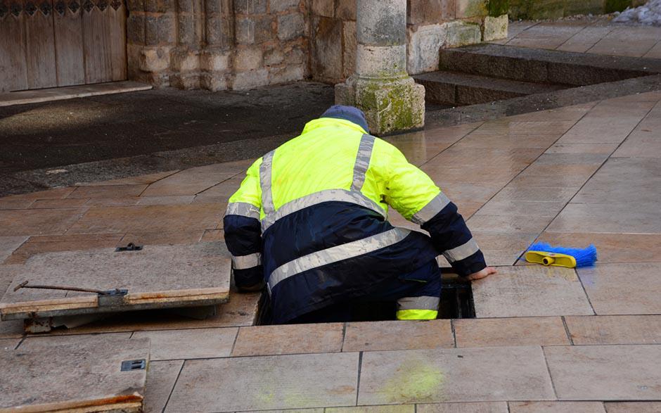 comment déboucher canalisation wc Longpont-sur-Orge